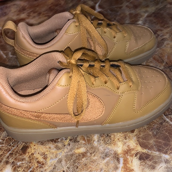Nike Court Borough low 2, boys sneakers, size 5 - Picture 3 of 7